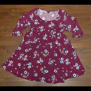 Torrid Plus Empire Waist Plus Size 2 Merlot Floral